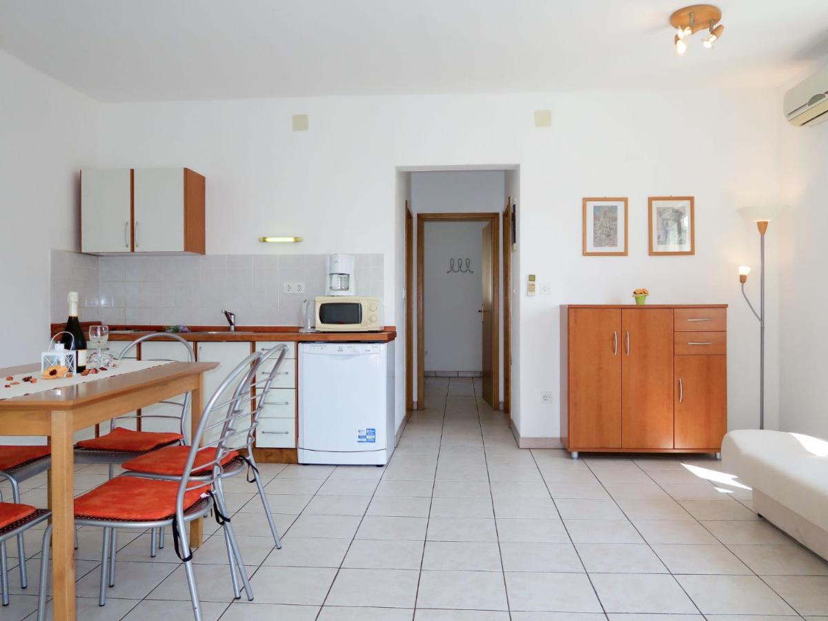 Apartment Andrea - Rab102 By Interhome Barbat na Rabu Экстерьер фото